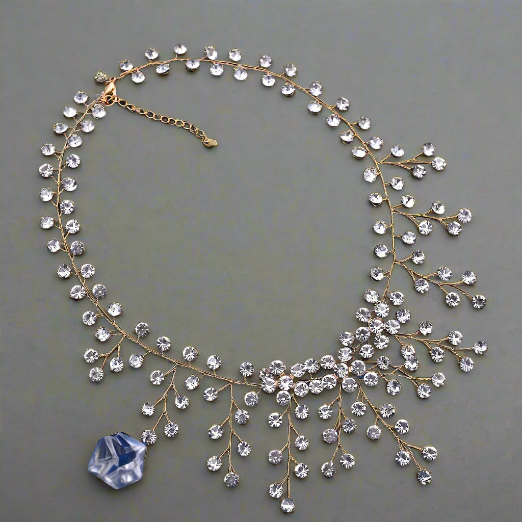 TOPQUEEN Elegant Crystal Woman Necklace Bridal Clavicle Chain Choker Wedding Party Diamante Brides Jewelry Anniversary Gift HN01